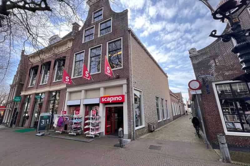 Rijksmonumentale Winkel Harlingen - 6 Wooneenheden Mogelijk