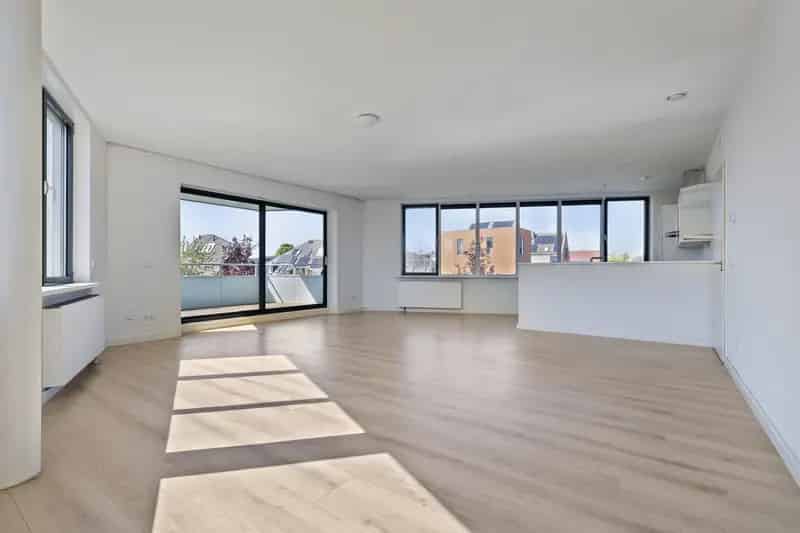 3 Kamer Appartement Almere Buiten 100m2 Balkon Berging