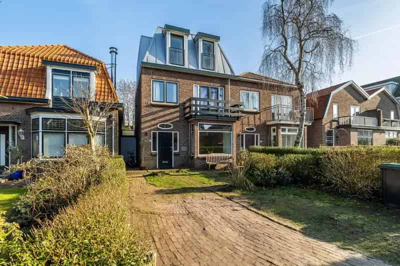 Gerenoveerd Familiehuis Wassenaar 145m2 Nieuwe Dakopbouw 6 Slaapkamers