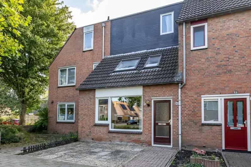 5 Slaapkamers Ruime Tussenwoning Beijum Zonnige Tuin Klussersopdracht