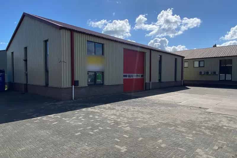 Bedrijfshal te huur Hasselt 360m2