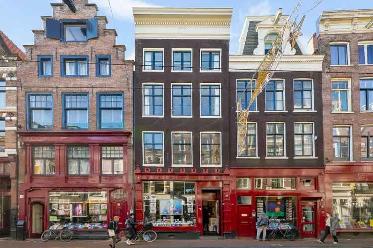 Amsterdam Utrechtsestraat: Licht Dubbel Bovenhuis 90m2
