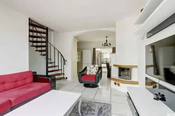 Ruim gezinshuis Hilversum 3 slaapkamers moderne badkamer tuin dakterras