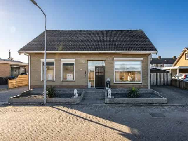 Ruime Vrijstaande Woning Dirksland 18 Zonnepanelen Energielabel B