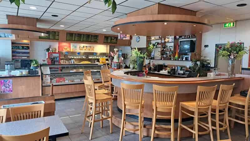 Cafetaria Panaché te koop Uden inclusief appartement