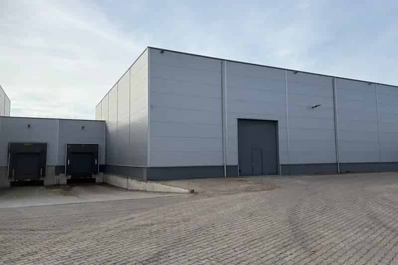 Bedrijfshal te Huur Helmond 800m2 Laaddock 8m Hoogte