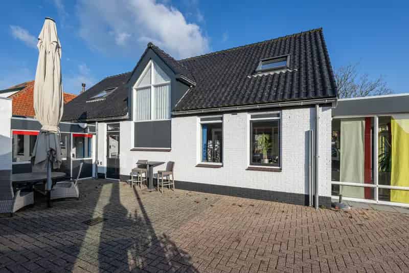 Ruime Vrijstaande Woning Sommelsdijk 6 Slaapkamers 2 Badkamers
