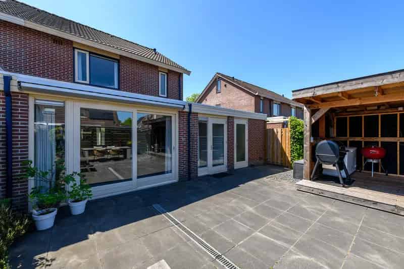 Ruime Tweekapper Joure 3 slaapkamers Garage Tuin