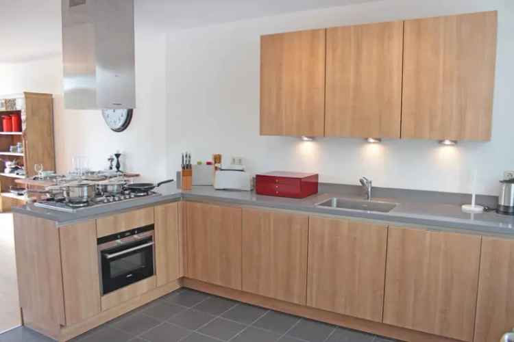 Gemeubileerd 4-kamerappartement Den Haag Centrum 110m2