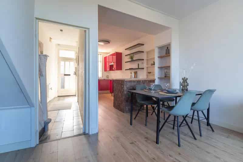 Dijkwoning 2 slaapkamers 71m2  Houtkachel