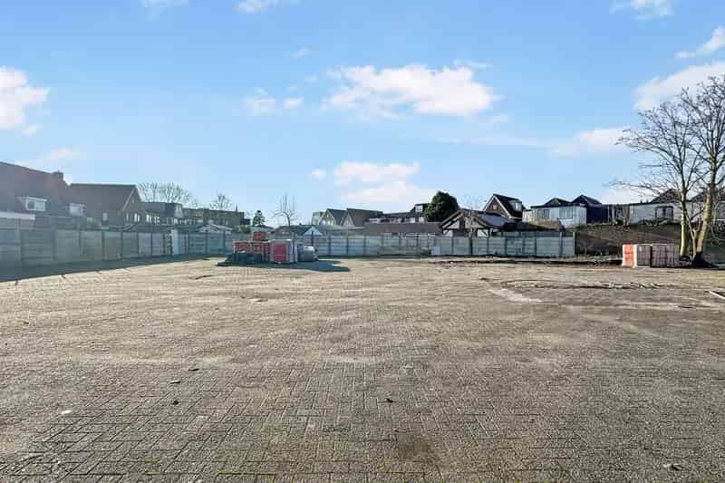 Bedrijfshal te huur Beverwijk 575m2 Kantoor 190m2 Bedrijfsruimte