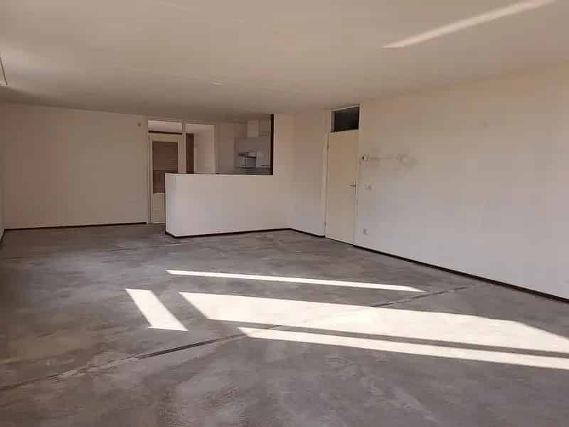 Ruim appartement Sittard 2 slaapkamers serre 2 balkons