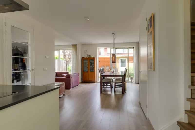 Moderne 2-onder-1-kapwoning Naaldwijk 3 slaapkamers 20 zonnepanelen A++