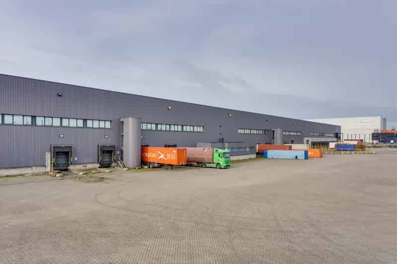 Bedrijfshal Maasvlakte Rotterdam 9667m2 te huur