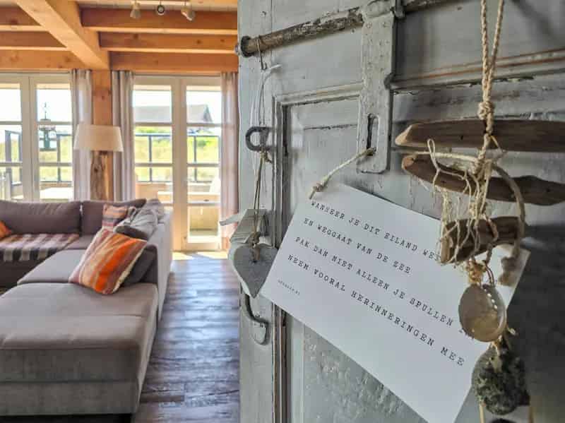 Vrijstaand Vakantiehuis West aan Zee 3 Lagen Ruime Tuin