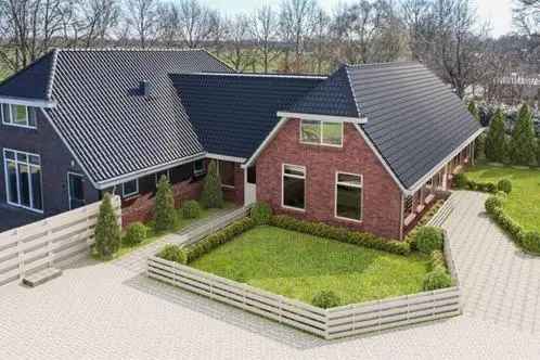 Bouwkavel met twee schuren in Dalfsen nabij Zwolle