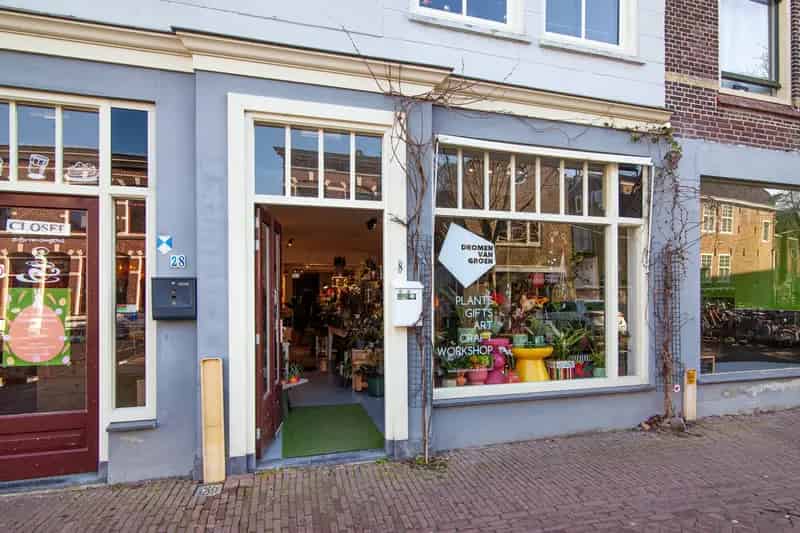 Winkel te Huur Gouda Zeugstraat 100m² Centrum