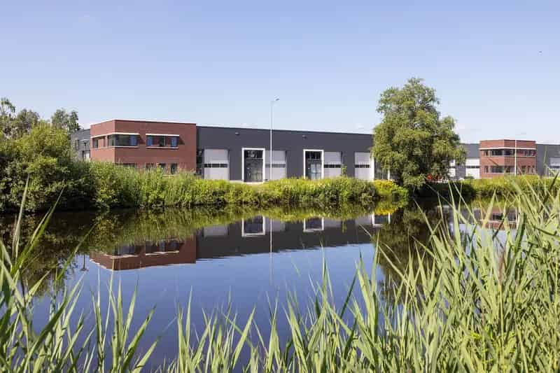 Bedrijfsunit te Huur Almelo 75m²