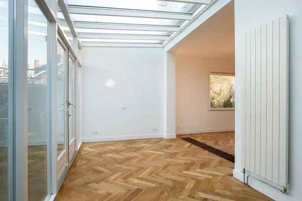 Te Huur: Huis Brugsestraat Den Haag 5 slaapkamers Belgisch Park