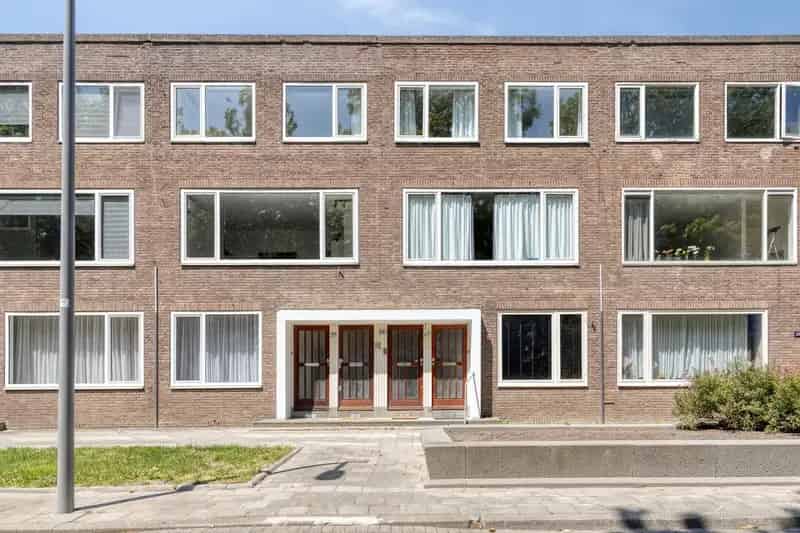 4-kamer Maisonnette Hoogvliet: 3 slaapkamers, Dakterras & Airco