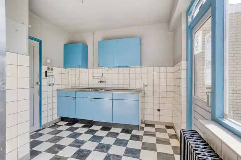Ruime gezinswoning Nieuw Vennep 4 slaapkamers te renoveren