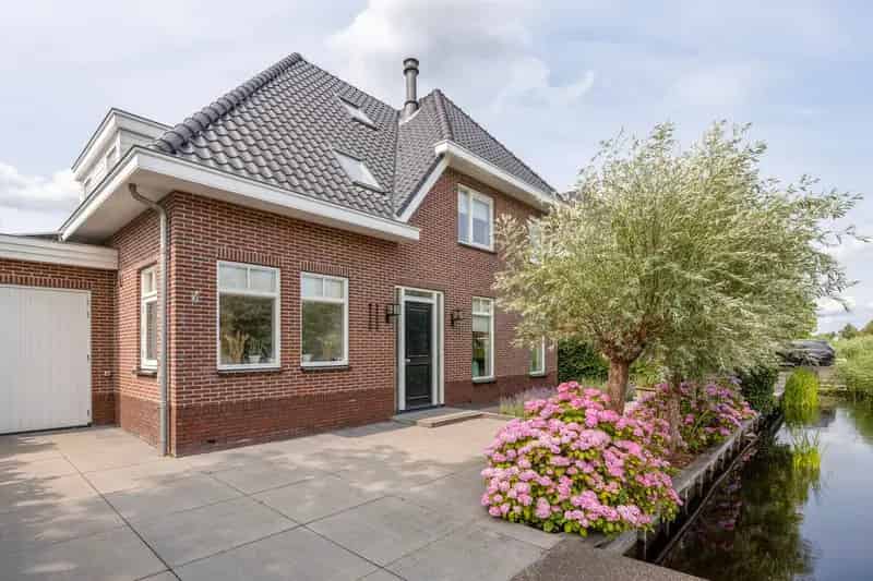 Luxe Villa aan het Water Vinkeveen 4 slaapkamers 2 badkamers