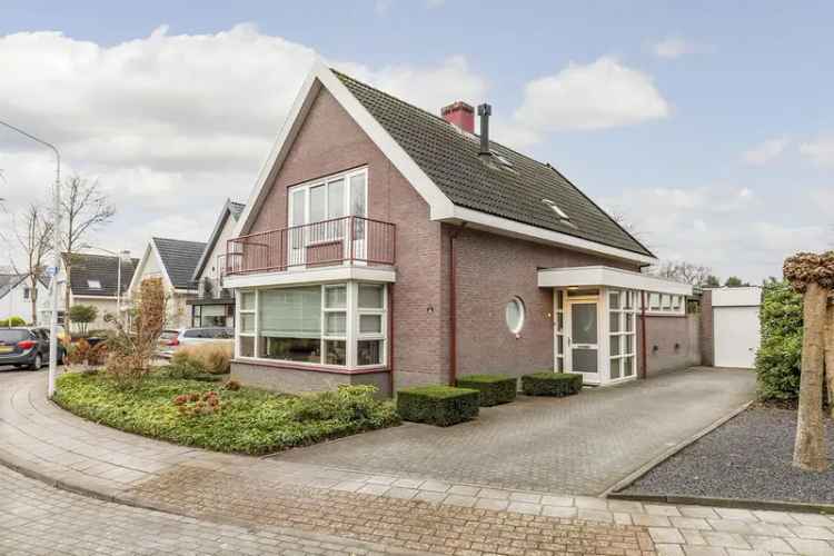 Eengezinswoning Te Koop in 55, Dennenhei, Best, Noord-Brabant