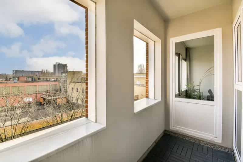 Amsterdam Nieuw-Sloten 2 kamer appartement te koop