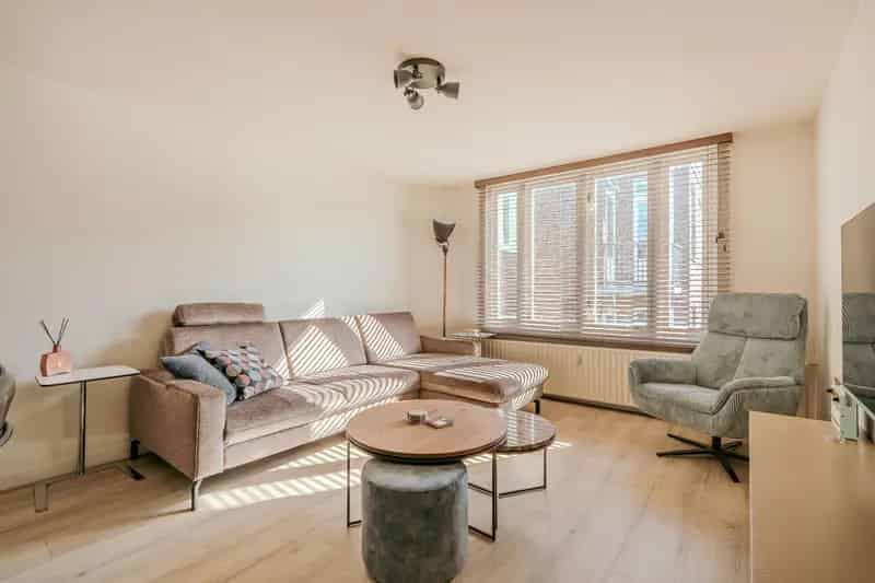 2 Kamer Appartement Amsterdam Oud Zuid 56m2 Balkon