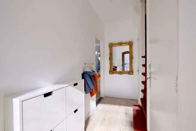 Ruime Tweekapper met Moderne Keuken en Badkamer in Deventer