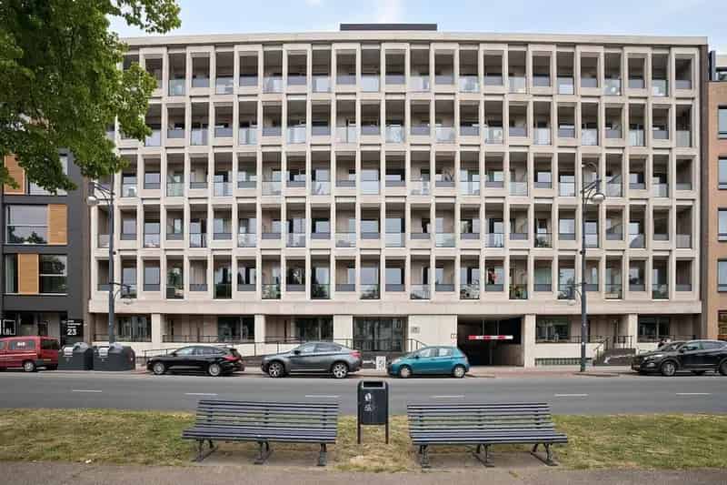 3-kamer appartement Arnhem centrum: Loggia, parkeerplaats en luxe keuken