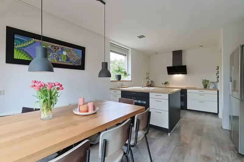 6 Kamer Hoekwoning Leiderdorp Tuin Garage Zonnepanelen