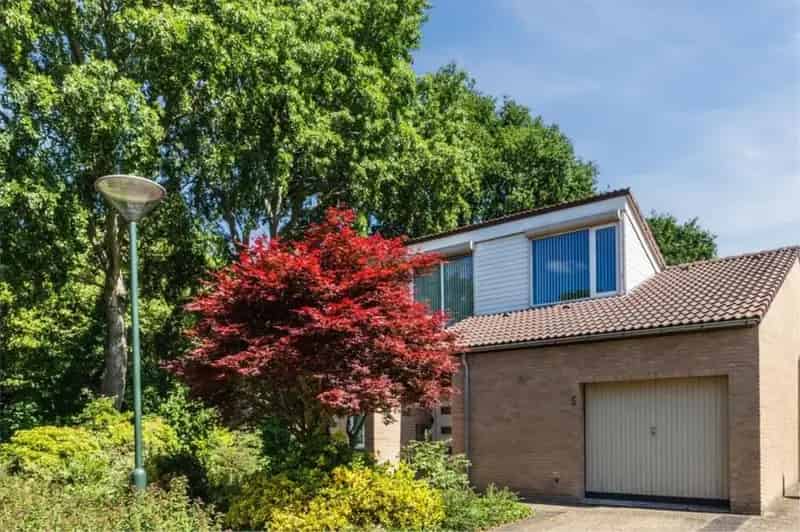 Levensloopbestendige Semi-bungalow Nabij Centrum