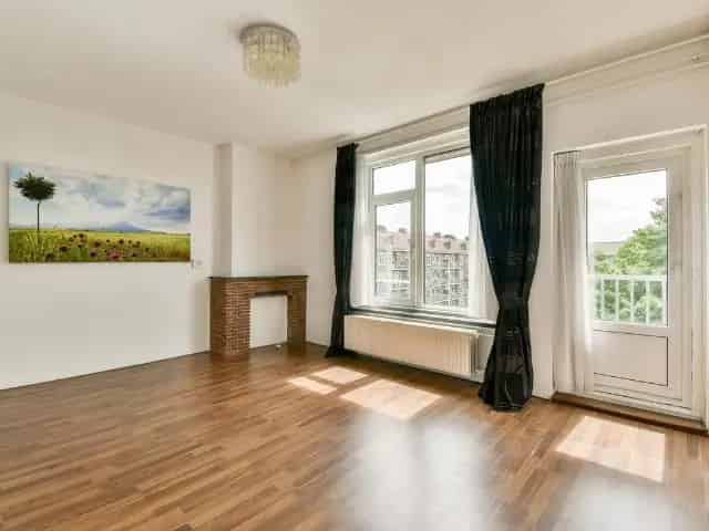 Appartement Amsterdam: 2 Balkons 2 Bergingen Moderne Keuken