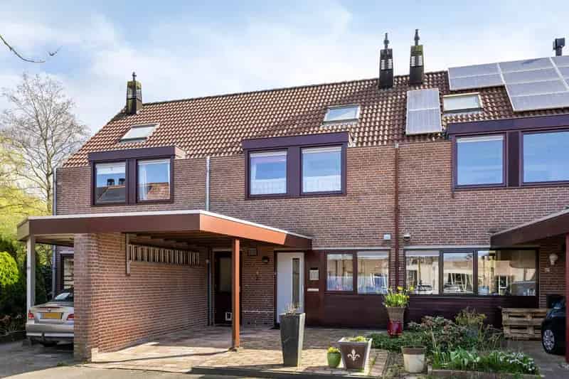 Huis te koop Gildemark Almere 3 slaapkamers grote tuin