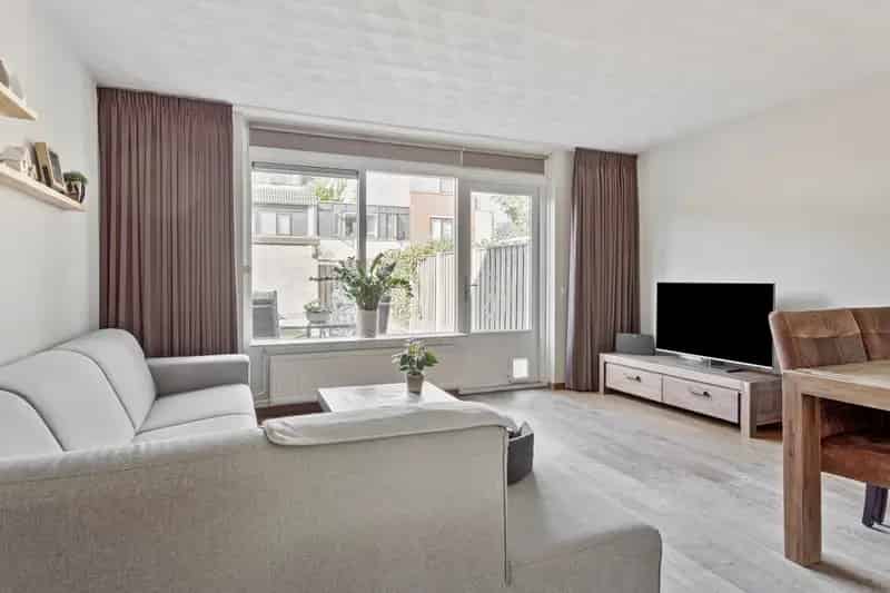Huis Te Koop , 13, Machteld van Brabantplaats, Leiderdorp, Zuid-Holland