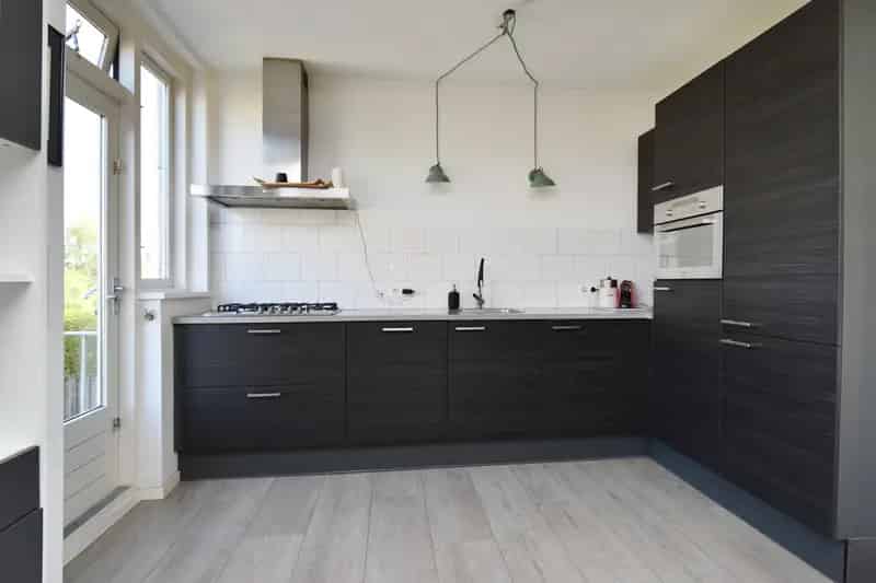 Huis te koop Berkel en Rodenrijs Ruime drive-in woning met diepe tuin