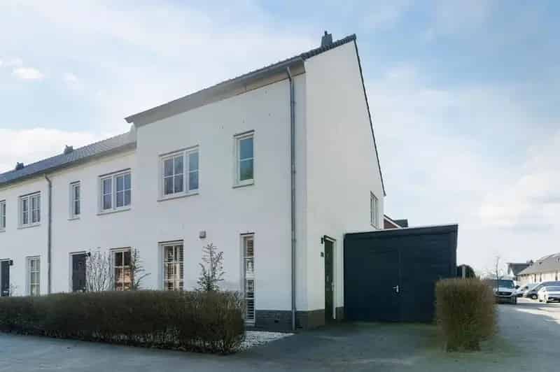 Hoekwoning Oirschot 136m2 4 slaapkamers 2015