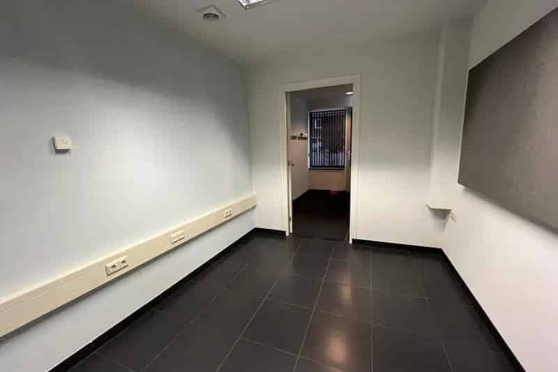 Kantoorruimte te koop Siebengewald 243m²