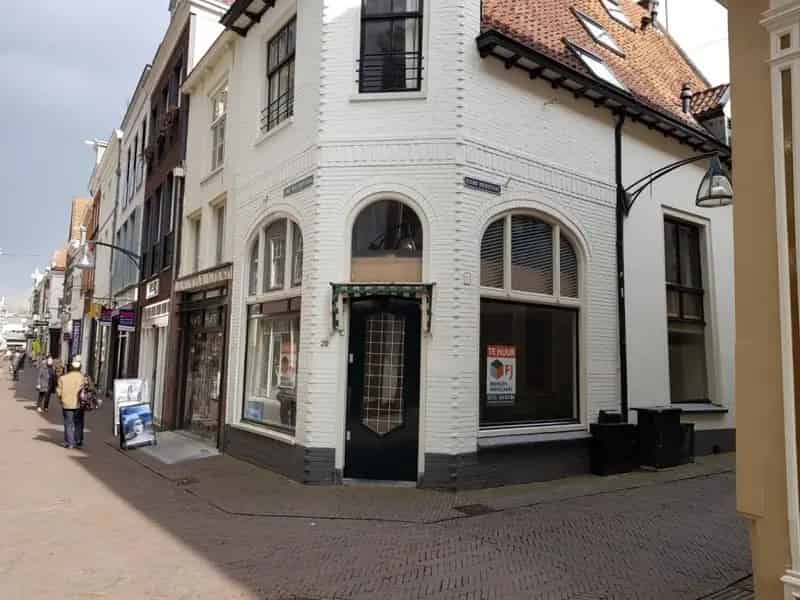 Winkelruimte Lange Bisschopstraat Deventer 47m2
