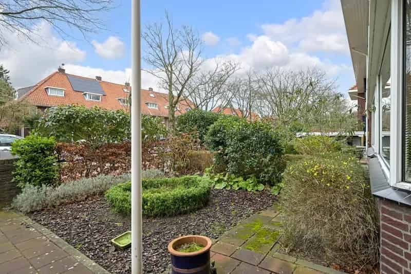 Huis te koop Wassenaar 6 slaapkamers 2 badkamers tuin speelveld