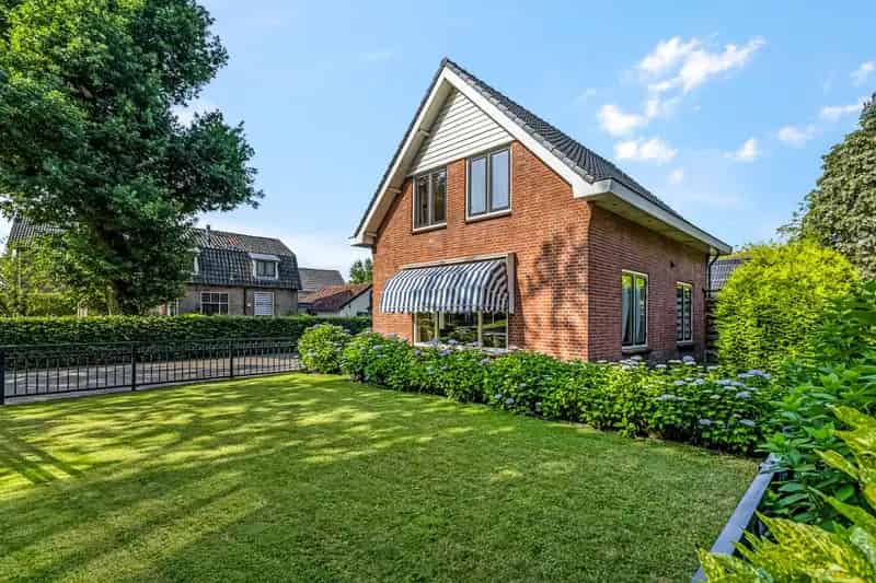 Vrijstaande woning Voorthuizen - Bijgebouw - Garage - Werkruimte