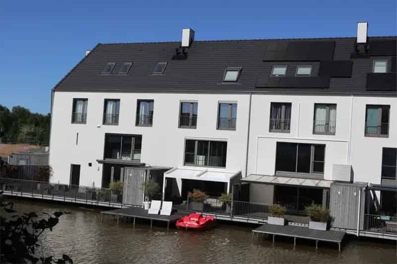 Luxe Stadswoning Aan Het Water Meerhoven Eindhoven
