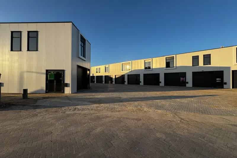 Bedrijfsunit te huur Zwolle 170m2 Moderne voorzieningen