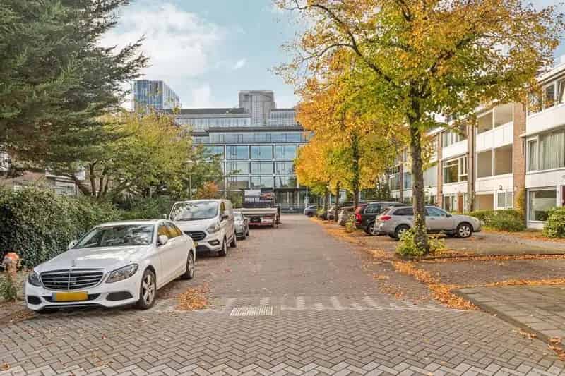 Ruime gezinswoning Amsterdam Zuid 160m2 3 slaapkamers tuin balkon
