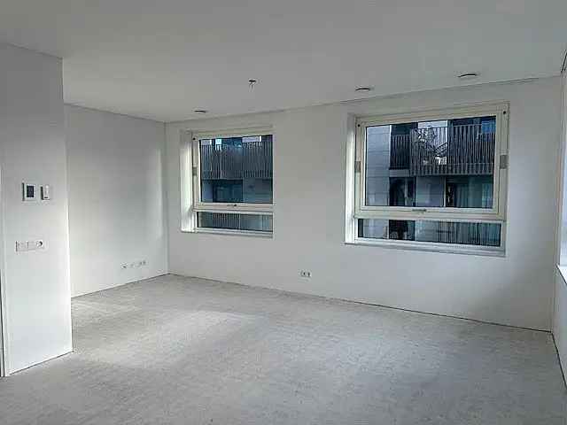 Appartement Te Huur in 104, Grasweg, Amsterdam, Noord-Holland