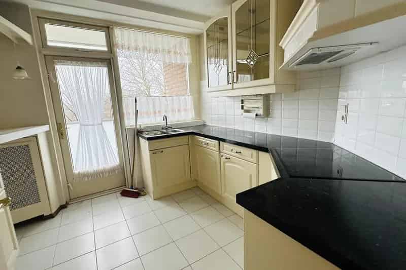 Appartement Hoogvliet 4 Kamer 2 Balkons Parkzicht