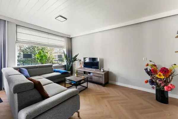 Modern 3 Kamer Appartement Slikkerveer