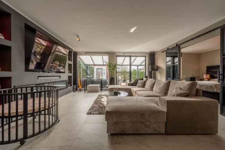 Luxe 2-onder-1-kap woning Rhoon 4 slaapkamers  Energielabel A