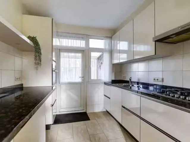 4 Slaapkamers Duiven - Rustige Wijk - Garage Optie
